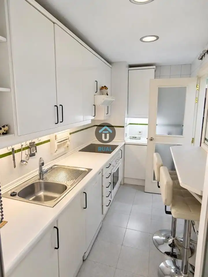 Küche von Wohnung zur Miete in Madrid mit Klimaanlage, Heizung und Parkett