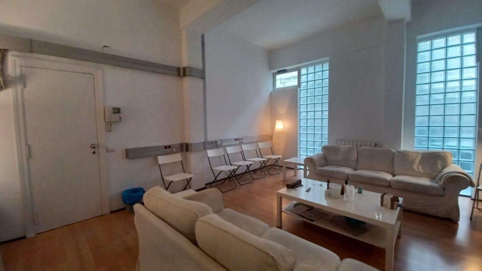 Sala d'estar de Planta baixa en venda en  Barcelona Capital amb Parquet