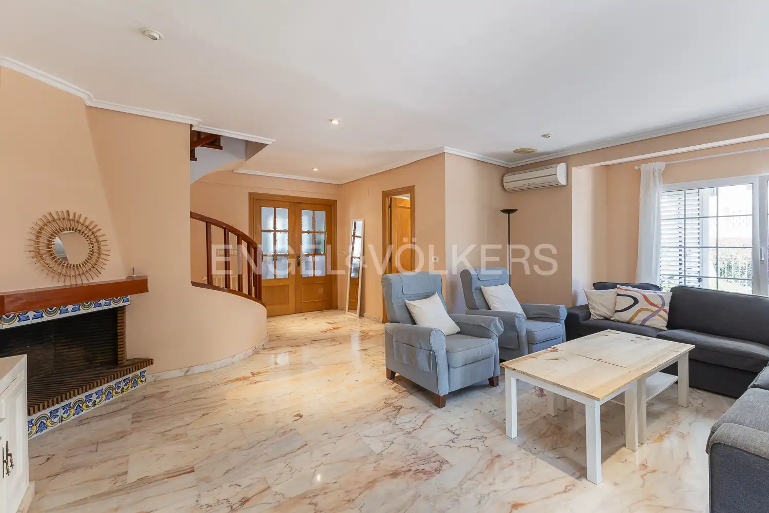 Living room of Houses for sale in El Puig de Santa Maria  with Air Conditioner, Heating and Private garden