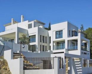 Exterior view of Single-family semi-detached for sale in Marbella  with Air Conditioner, Private garden and Terrace