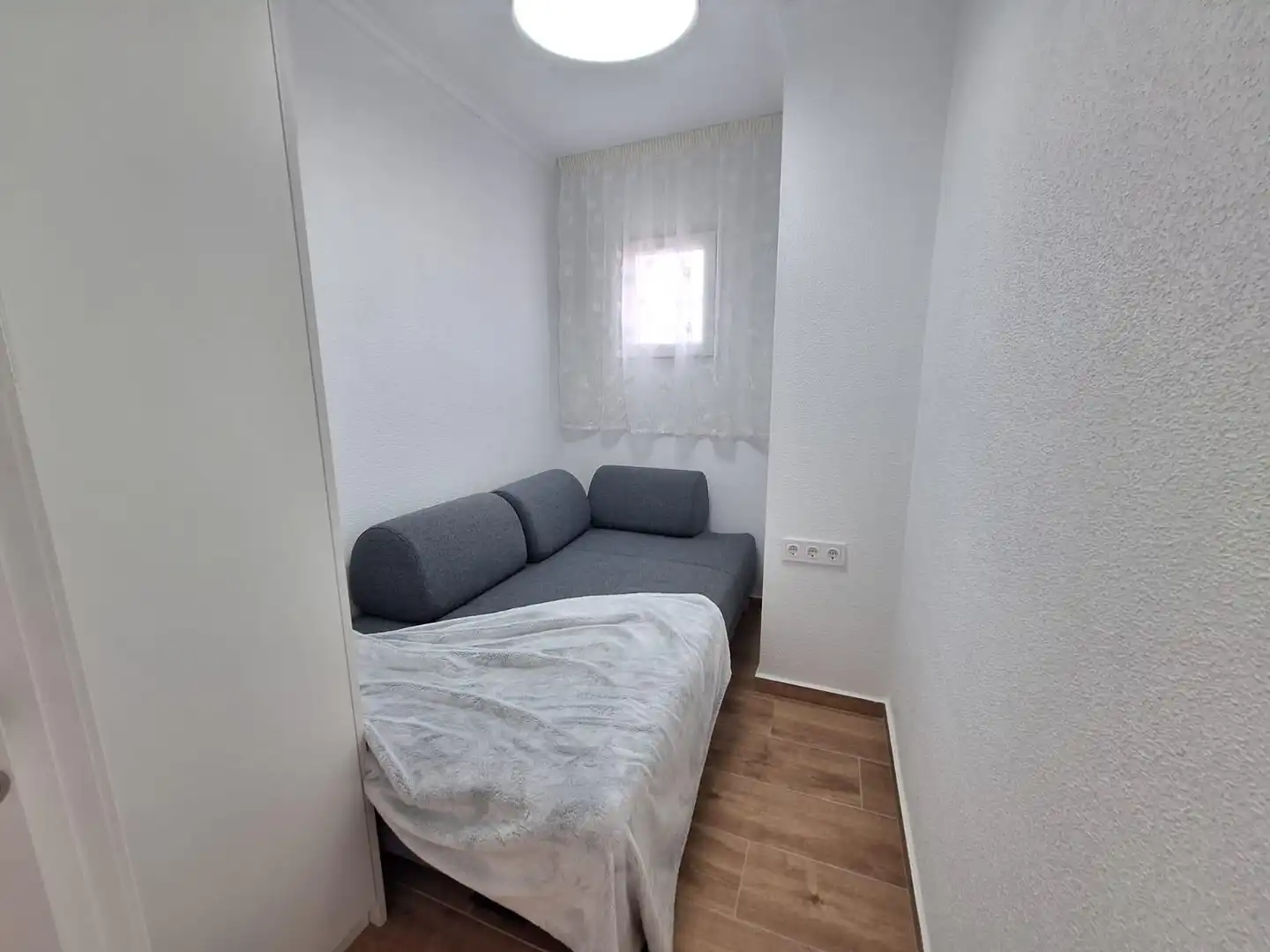 Apartamento en venta en Avenida ROBLEDA, imagen 2