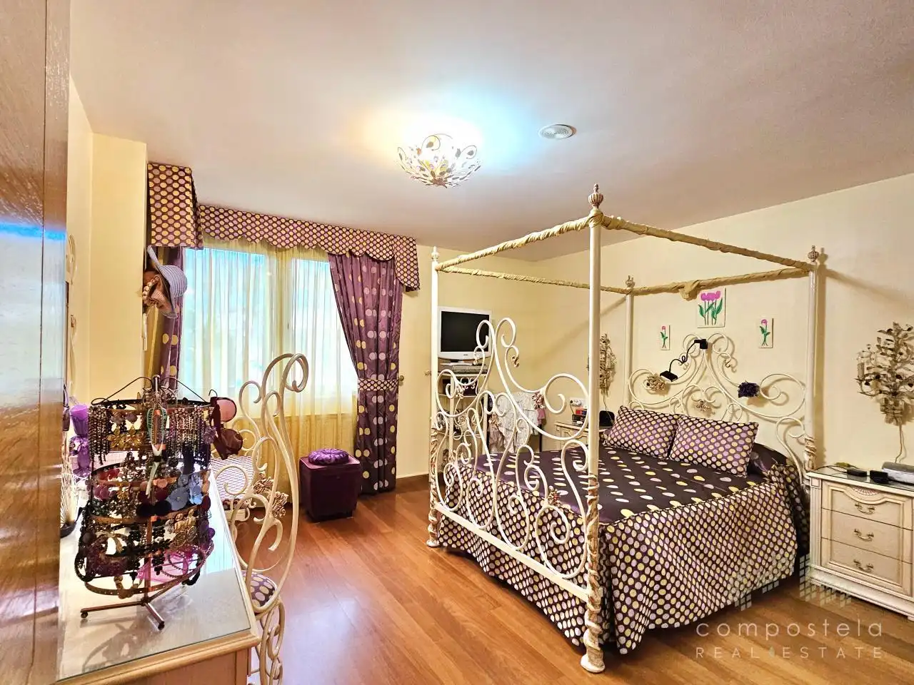 Casa adosada en venta en Lugar de Codesedas, Parroquias de Santiago