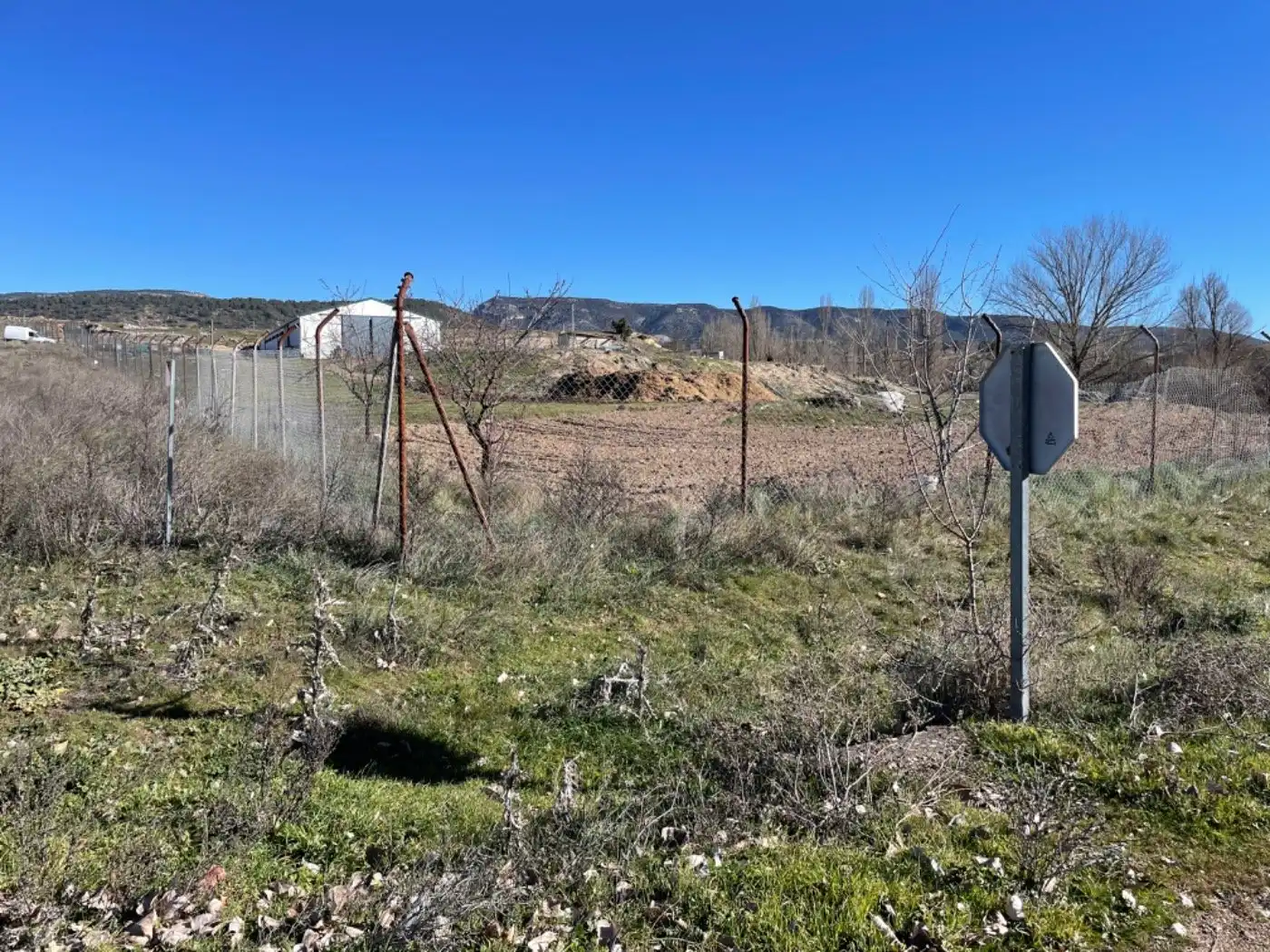 Nave industrial en venta en Priego