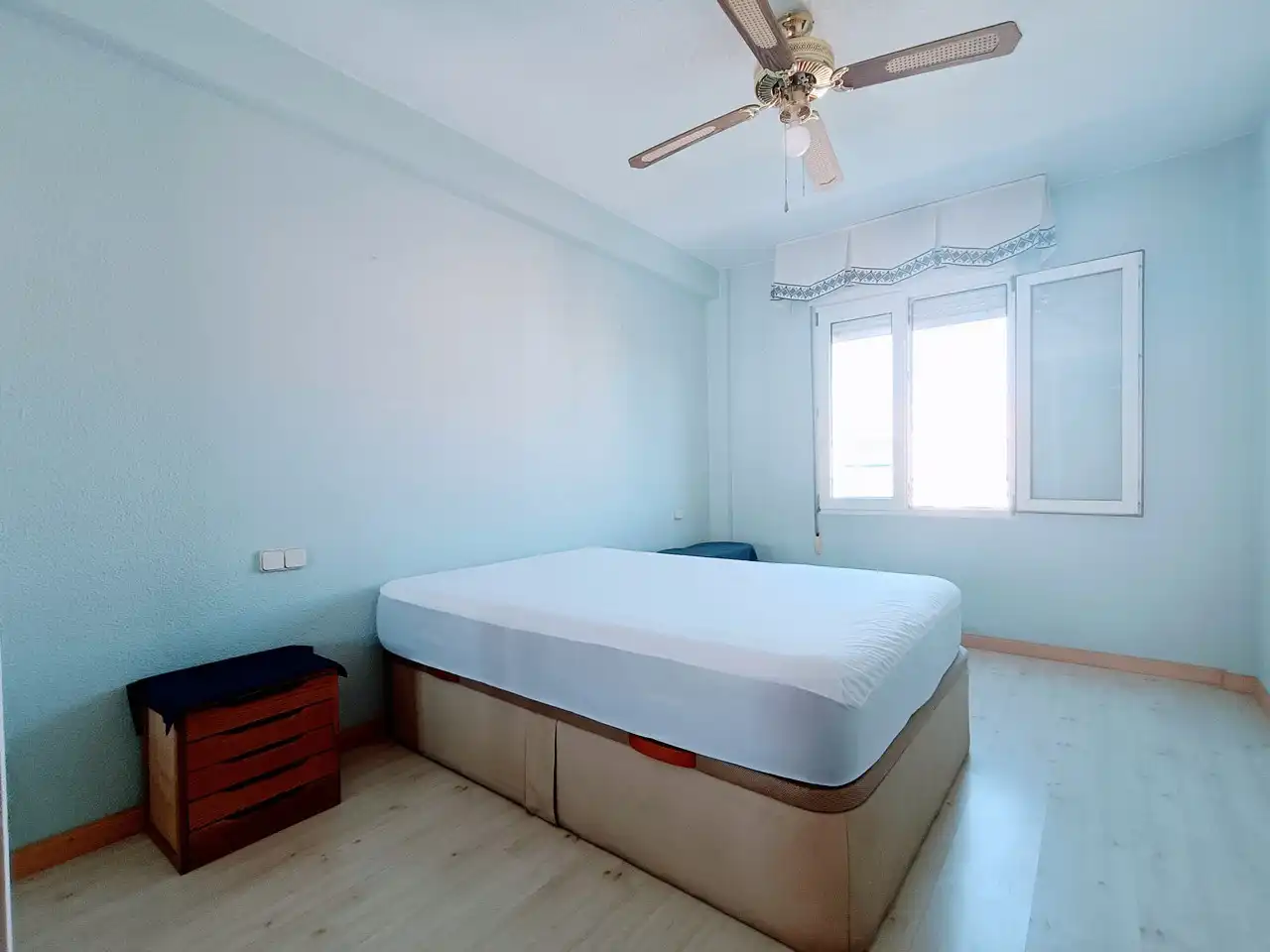 Habitación de Piso de alquiler en Madrid con Aire acondicionado, Calefacción y Amueblado
