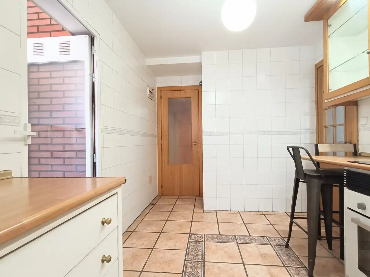 Kitchen of Flat for rent in Madrid  with Heating, Parquet flooring and Terrace