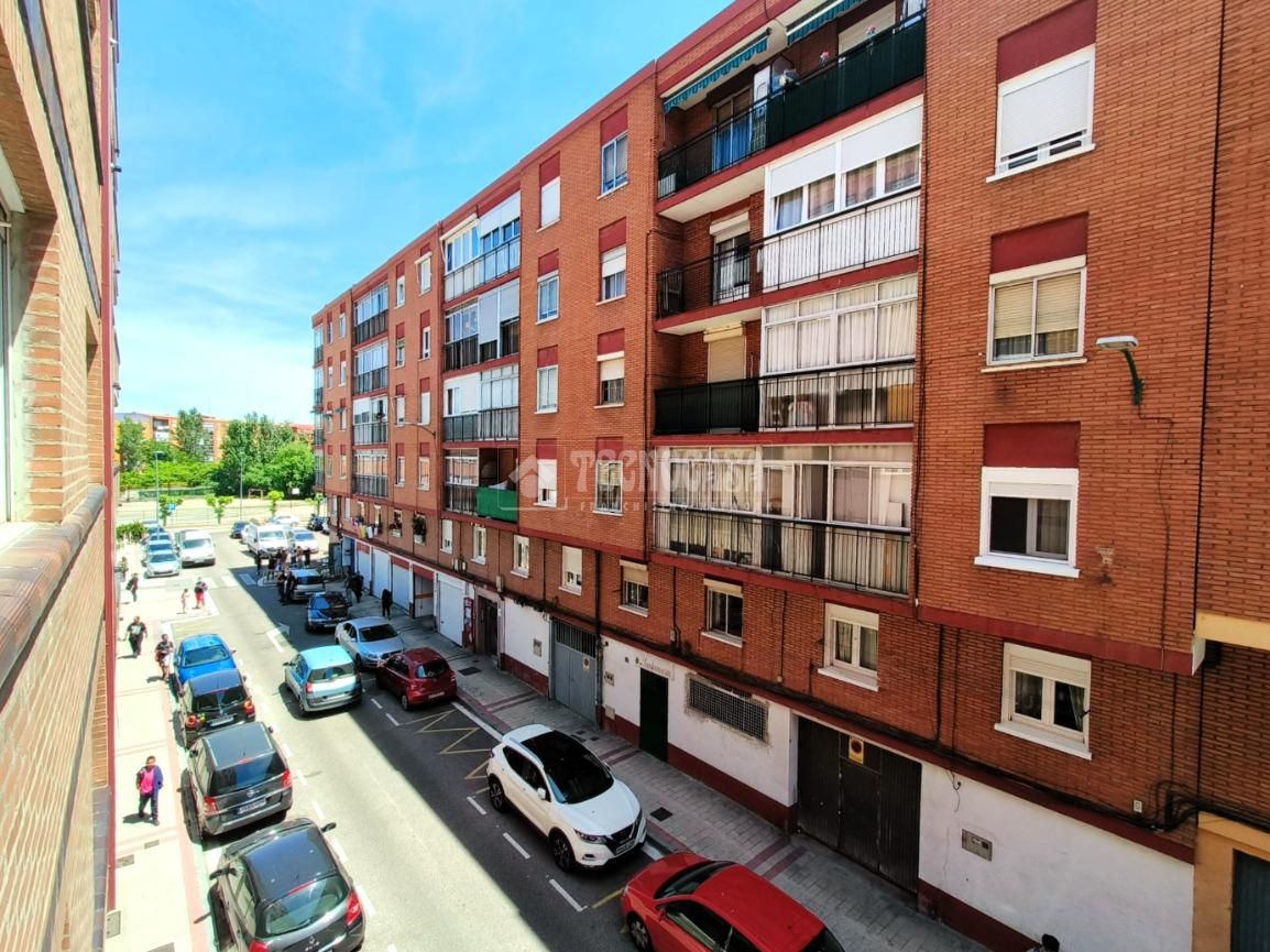Vista exterior de Pis en venda en Valladolid Capital amb Calefacció i Terrassa
