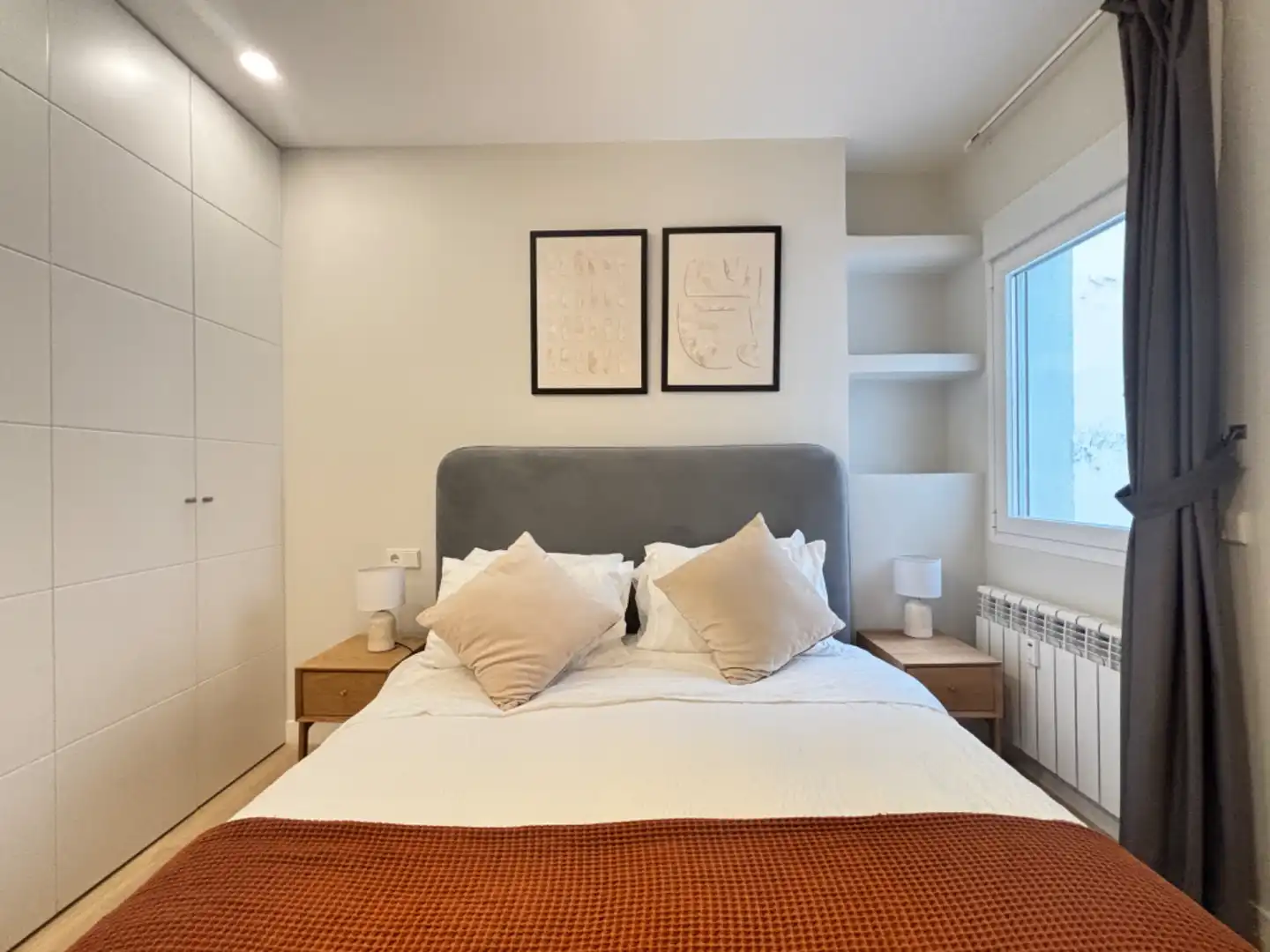 Bedroom of Flat for rent in Madrid  with Air Conditioner, Heating and Furnished