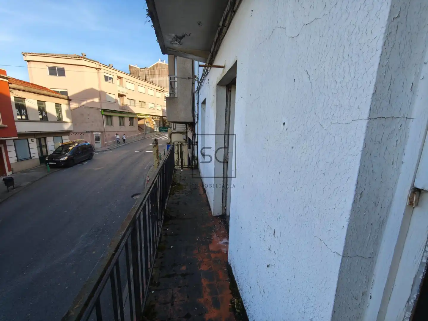 Außenansicht von Maisonette zum Verkauf in Miño mit Terrasse, Abstellraum und Balkon