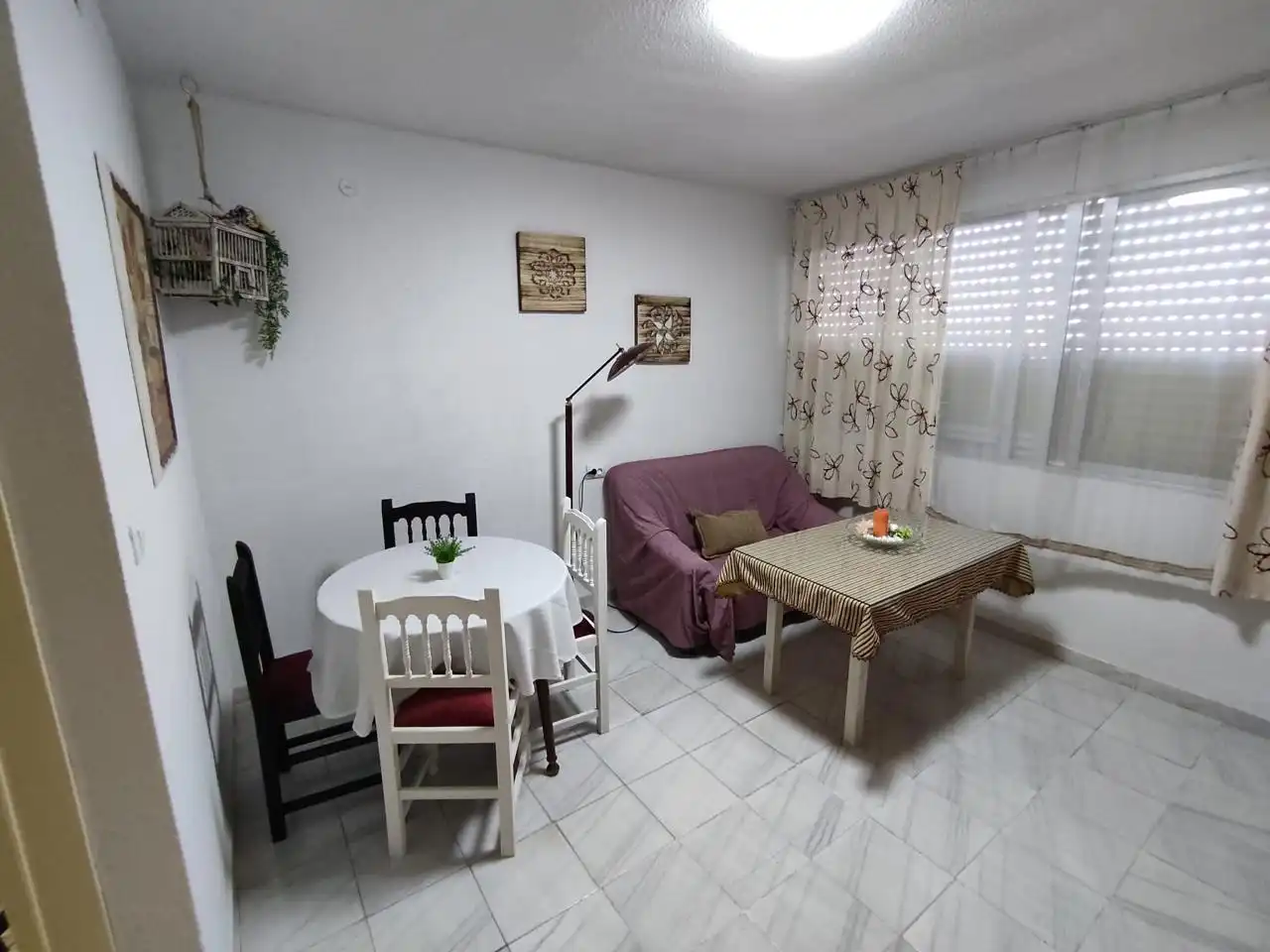 Flat for rent in Calle Pedro Nieto, Los Pinos - El Pilar