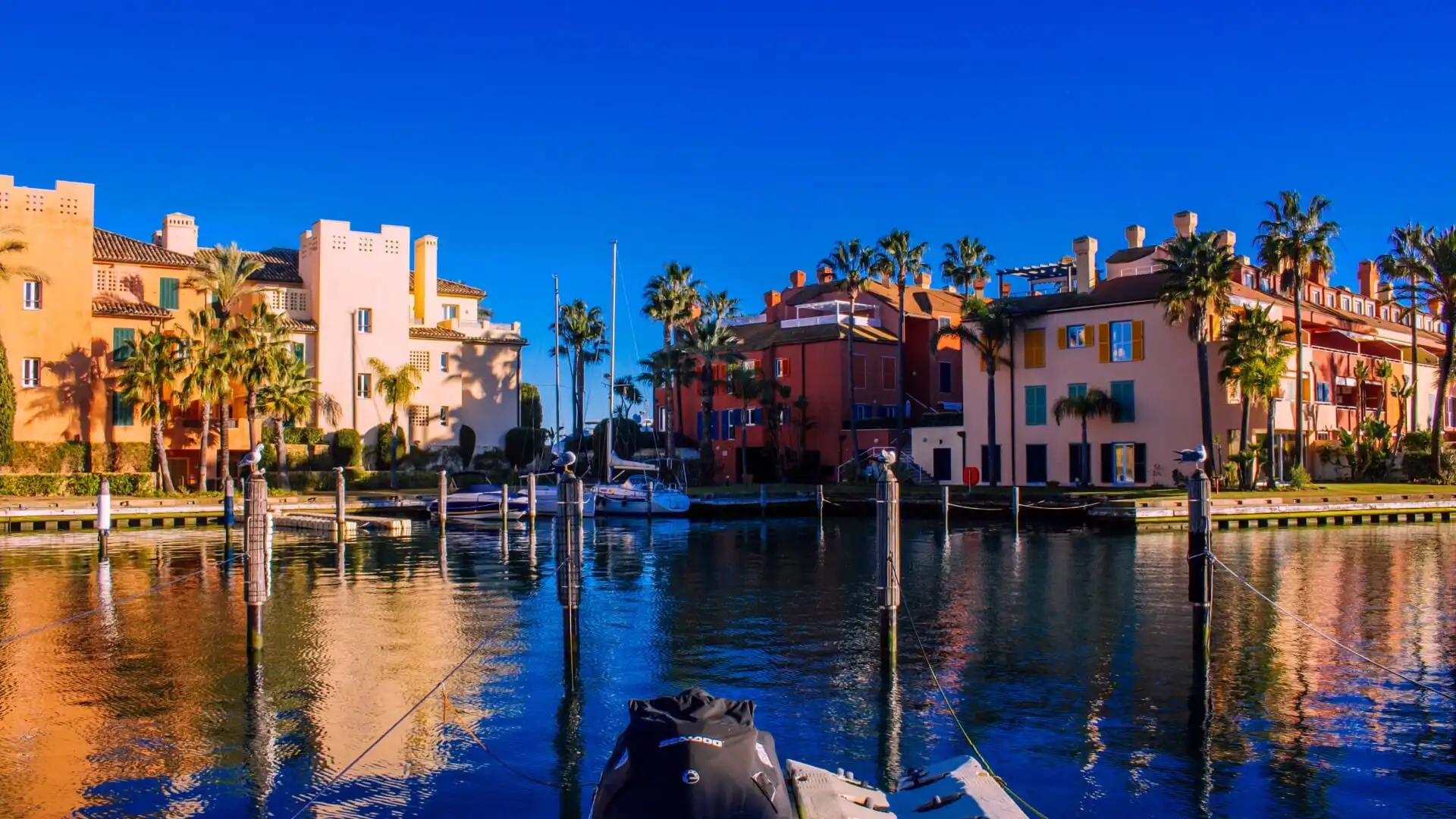 Erdgeschosswohnung mit Terrasse zum Verkauf in Puerto de Sotogrande - La Marina