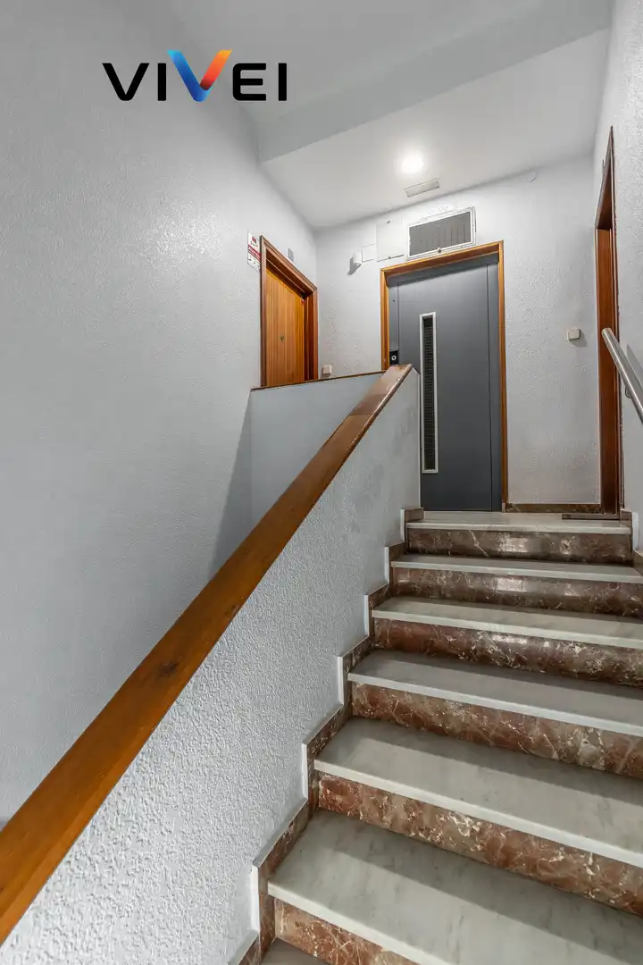 Dachboden zum Verkauf in Madrid mit Heizung, Terrasse und Balkon