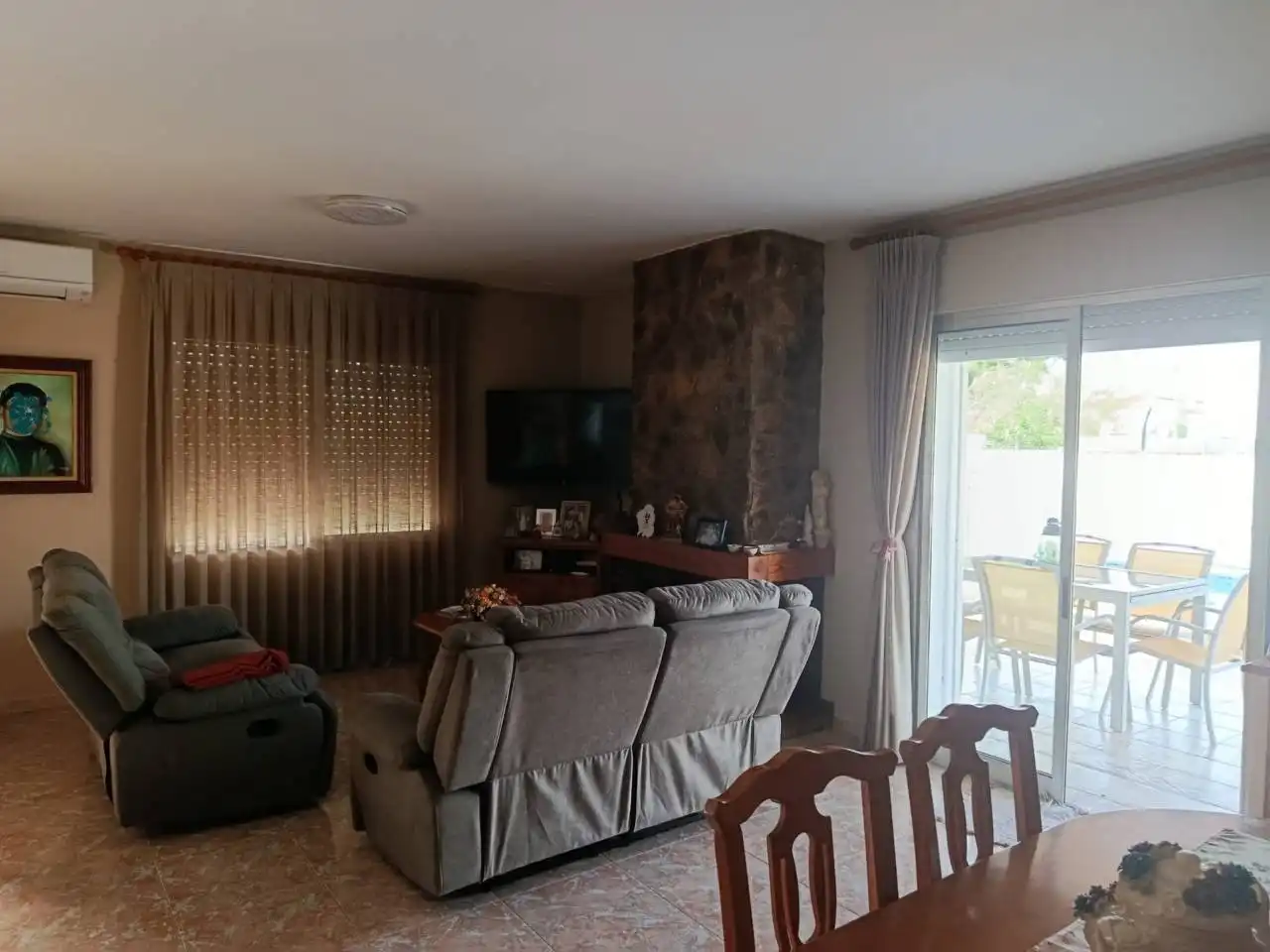 Sala d'estar de Casa o xalet en venda en Vinaròs amb Aire condicionat, Jardí privat i Terrassa