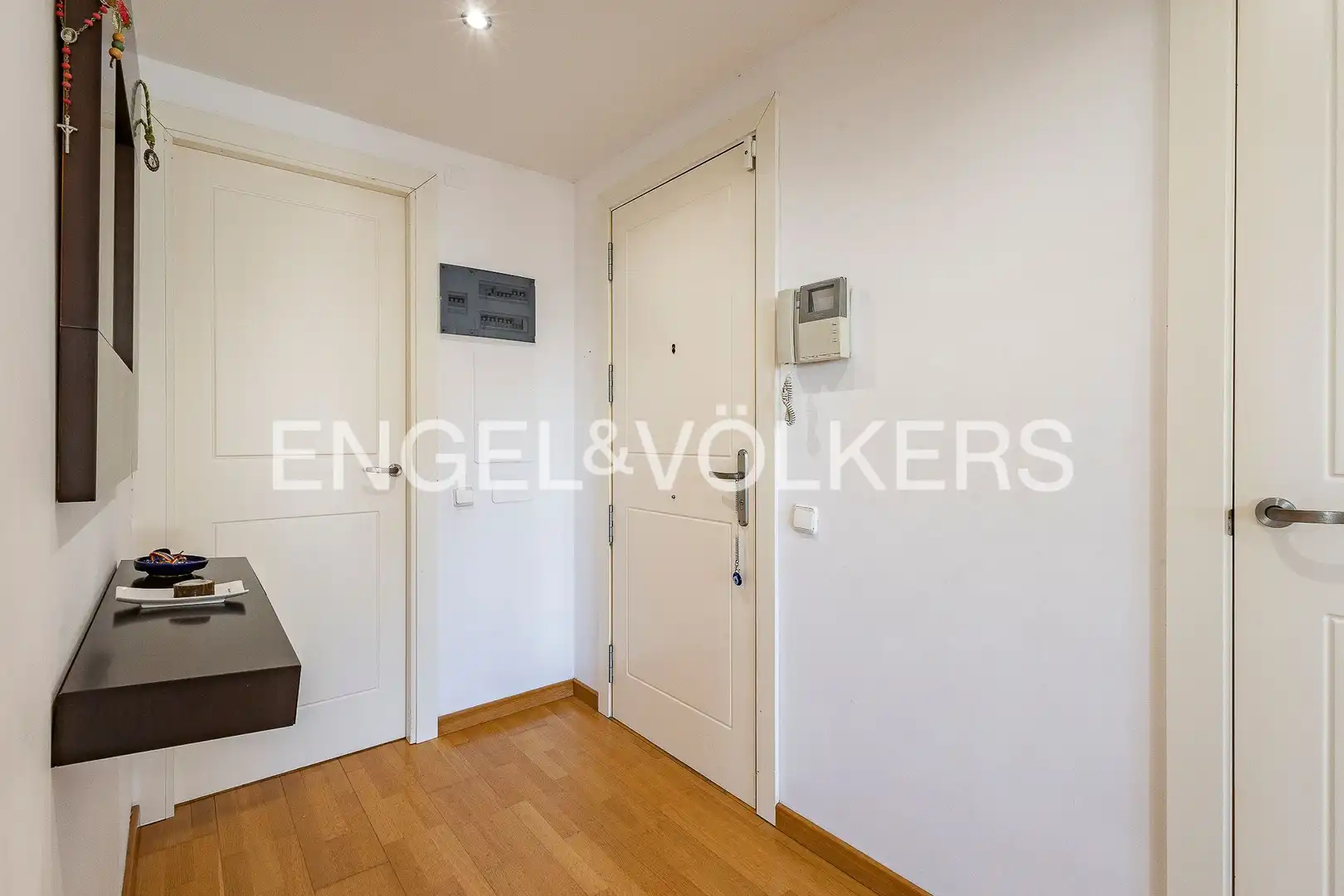 Wohnung zum Verkauf in Sitges mit Klimaanlage, Heizung und Parkett