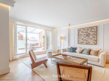 Apartamento con ascensor en venta en Calle de Hilarión Eslava