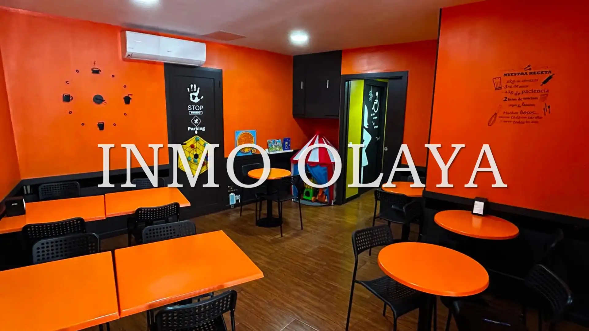 Premises for transfer in  Barcelona Capital  with Air Conditioner, Heating and Furnished