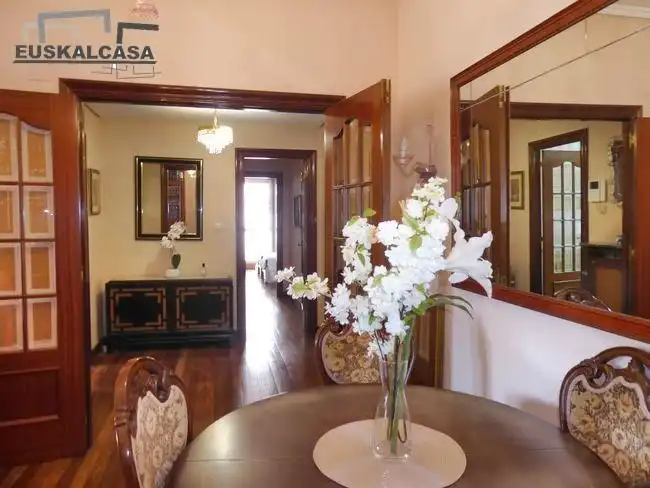 Piso en venta en Bilbao  con Terraza