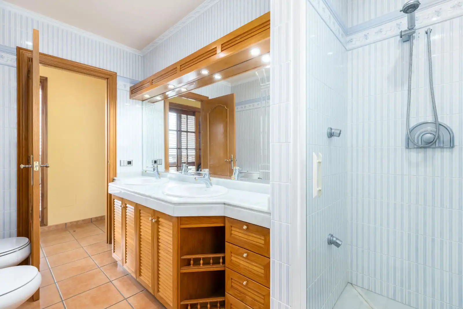 Bany de Casa o xalet en venda en Mataró amb Terrassa i Piscina