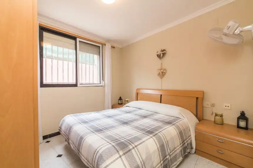 Dormitori de Casa o xalet en venda en Tibi amb Aire condicionat, Piscina i Moblat