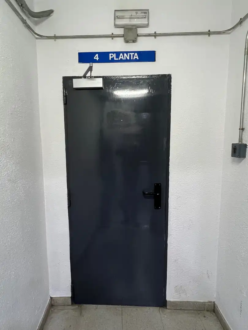 Vista exterior de Garaje en venta en Sabadell