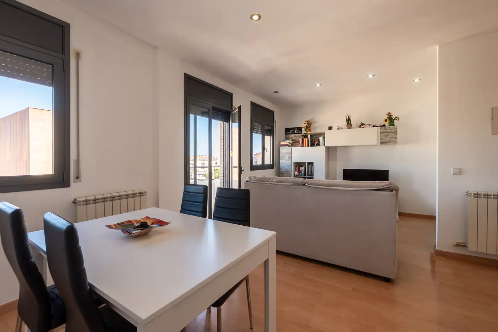 Dúplex amb terrassa en venda a Creu de la Mà, imagen 3