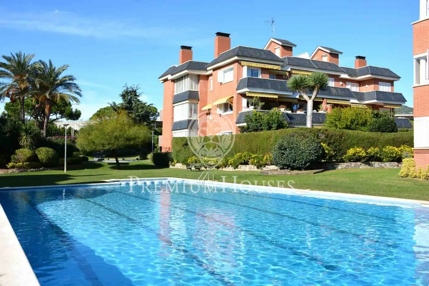 Vista exterior de Casa o xalet de lloguer en Sant Andreu de Llavaneres amb Calefacció, Jardí privat i Terrassa
