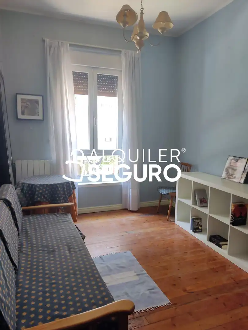 Piso de alquiler en General Castaños, Centro