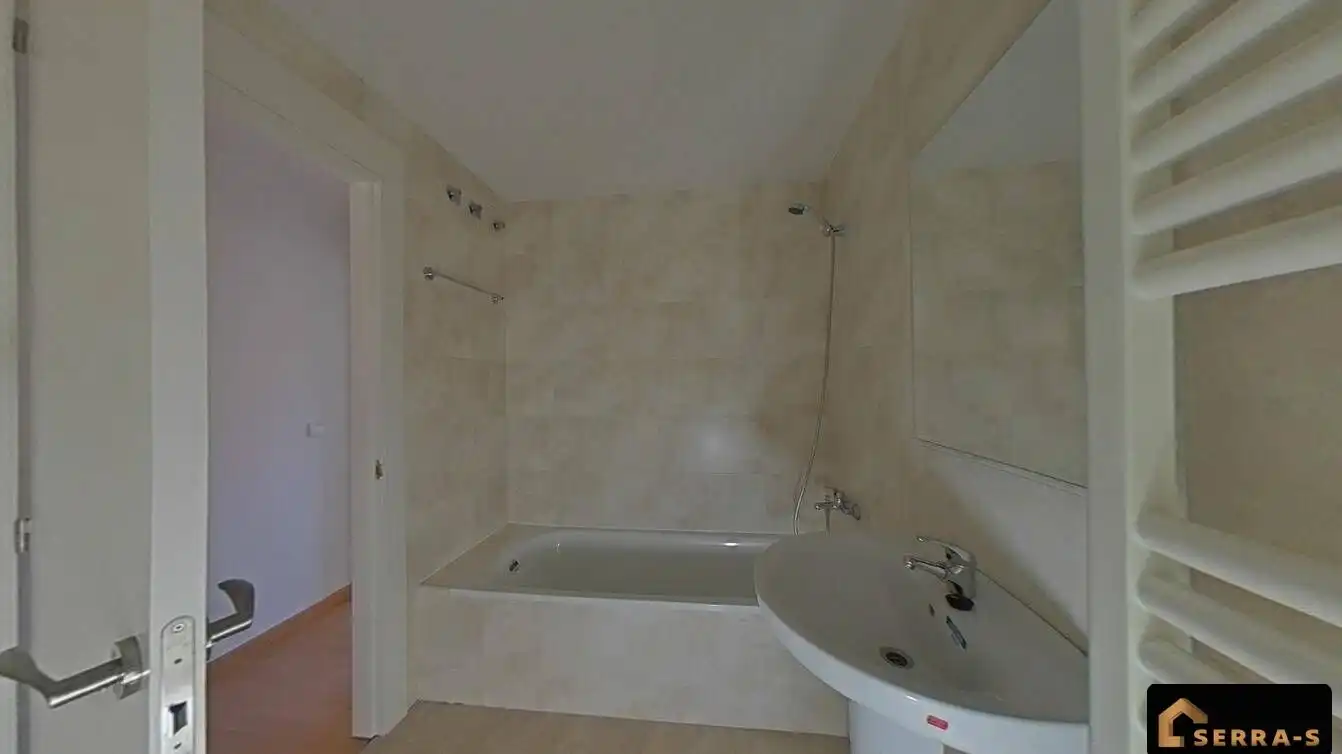 Badezimmer von Maisonette zum Verkauf in Tordera mit Heizung, Parkett und Terrasse