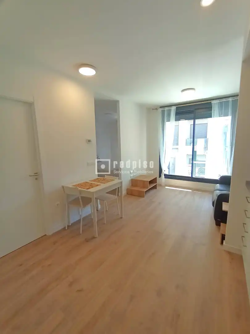 Bedroom of Flat for rent in Madrid  with Heating, Private garden and Terrace