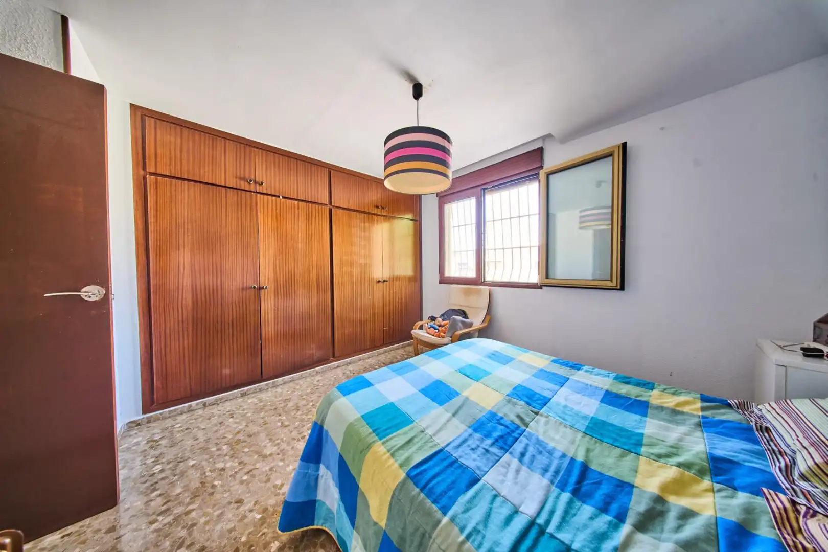 Habitación de Piso en venta en Granada con Calefacción y Jardín privado