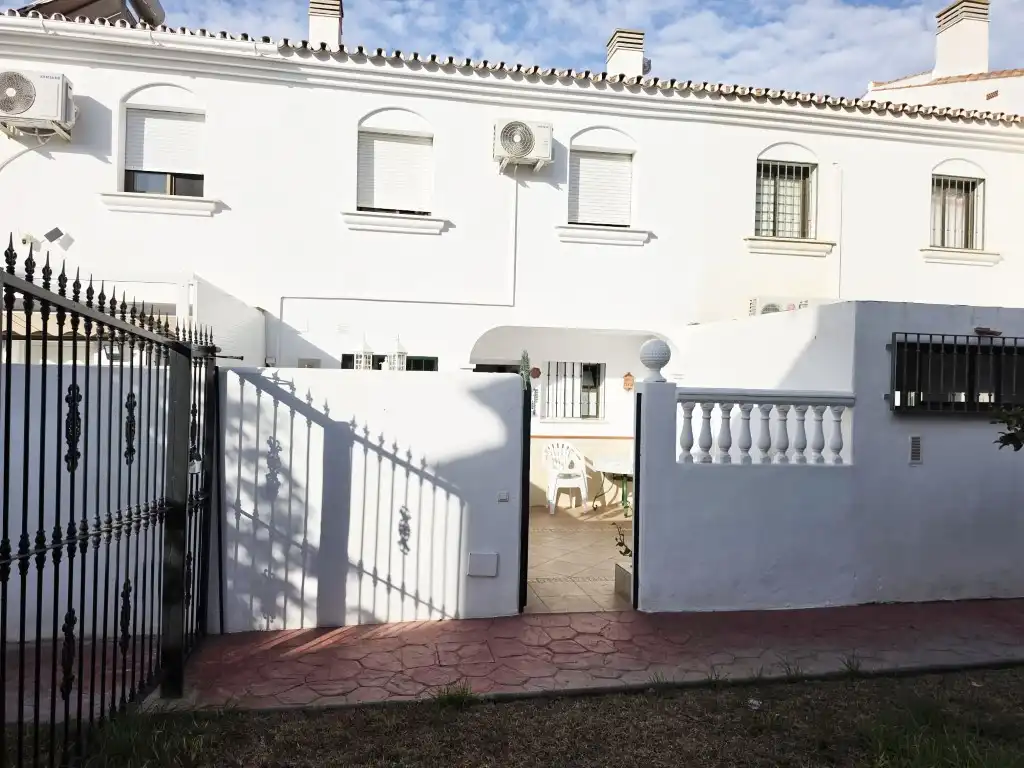 Adosado con piscina en venta en Caleta de Vélez, imagen 15
