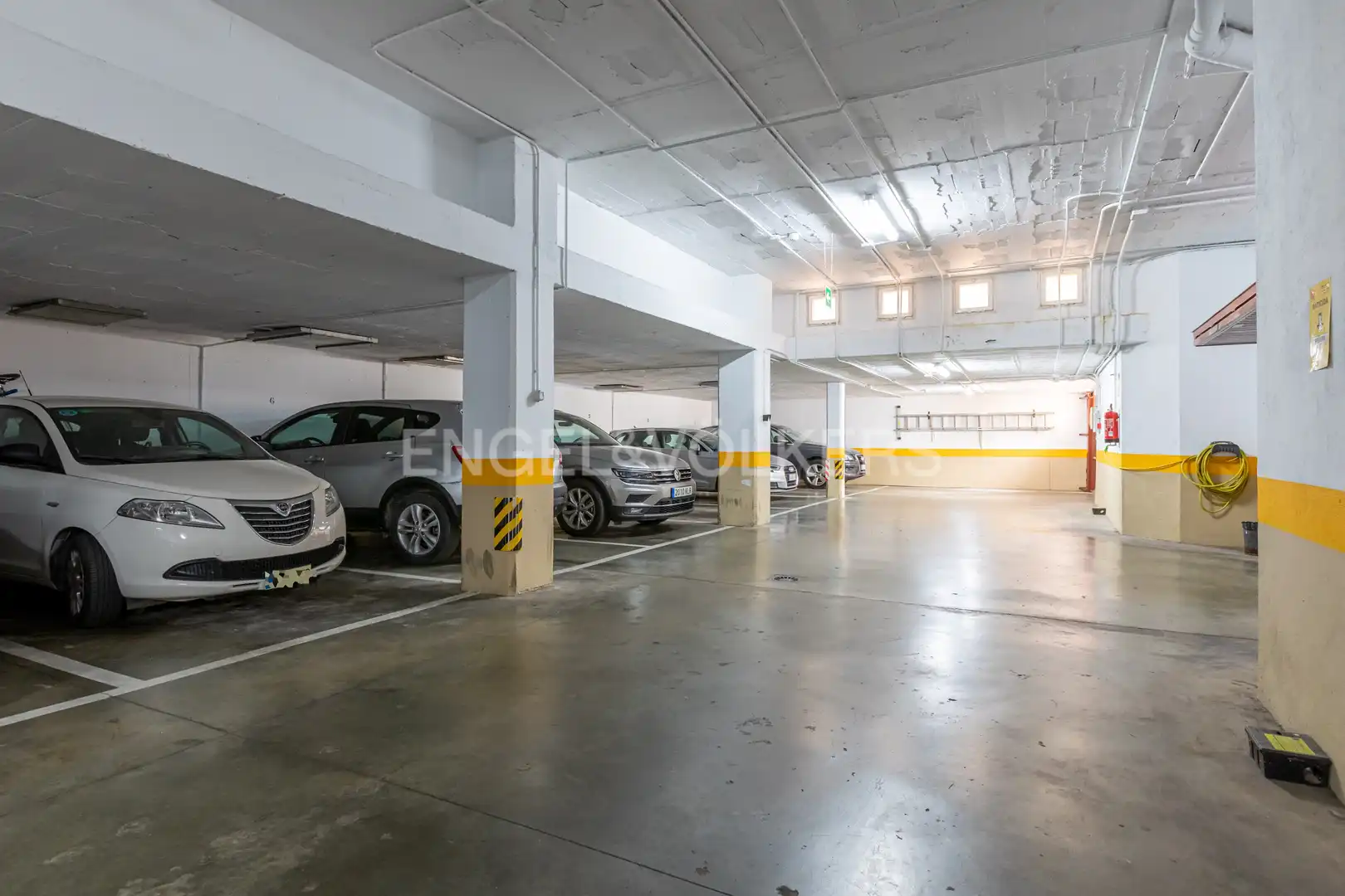 Parking of Attic for sale in Sevilla  with Air Conditioner, Heating and Terrace