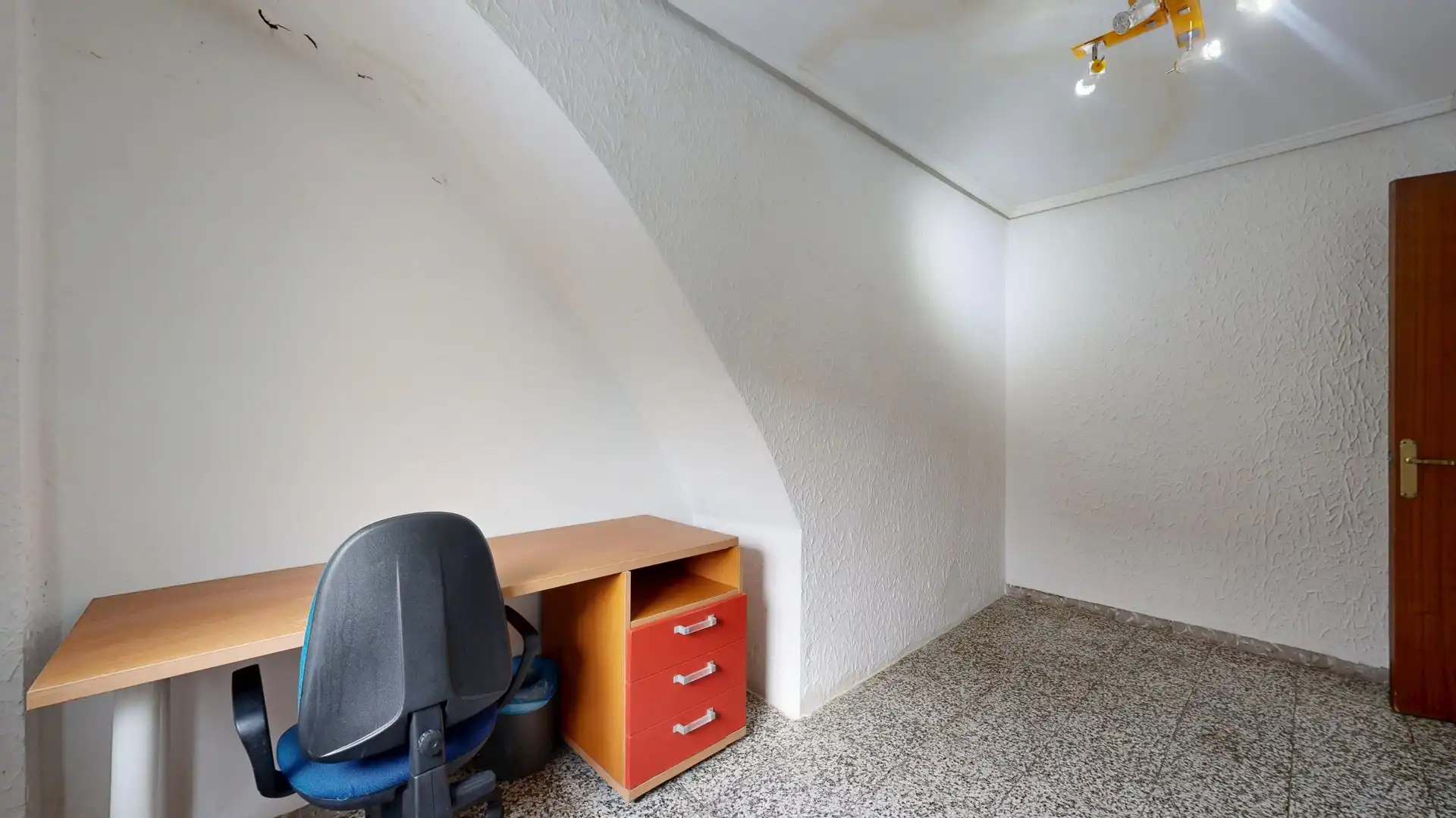 Piso en venta en Torrent con Jardín privado, Terraza y Trastero