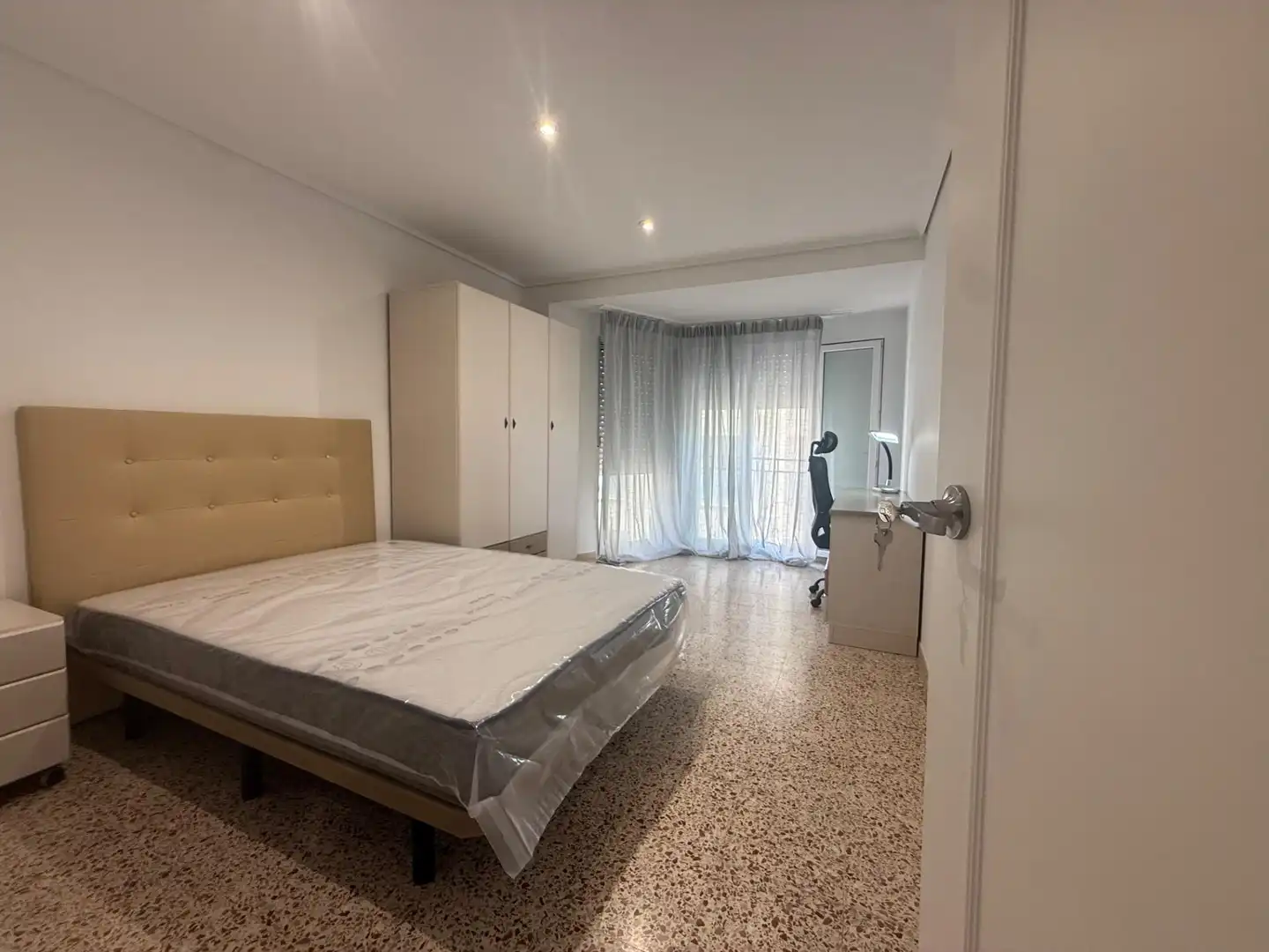 Schlafzimmer von Wohnung zur Miete in Elche / Elx mit Möbliert