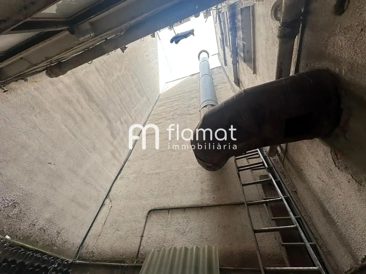 Edificio en venta en Santa Coloma de Gramenet