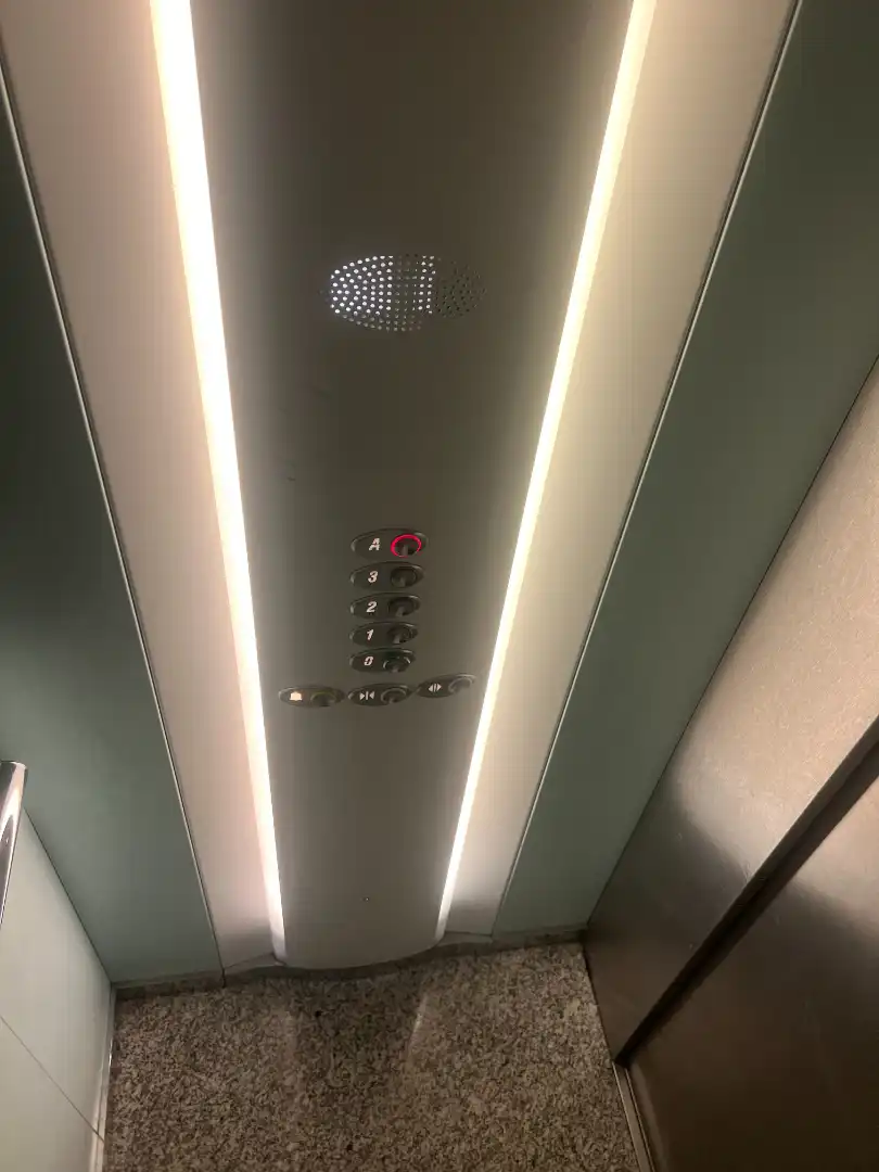 Ático en venta en Sant Boi de Llobregat con Calefacción y Balcón
