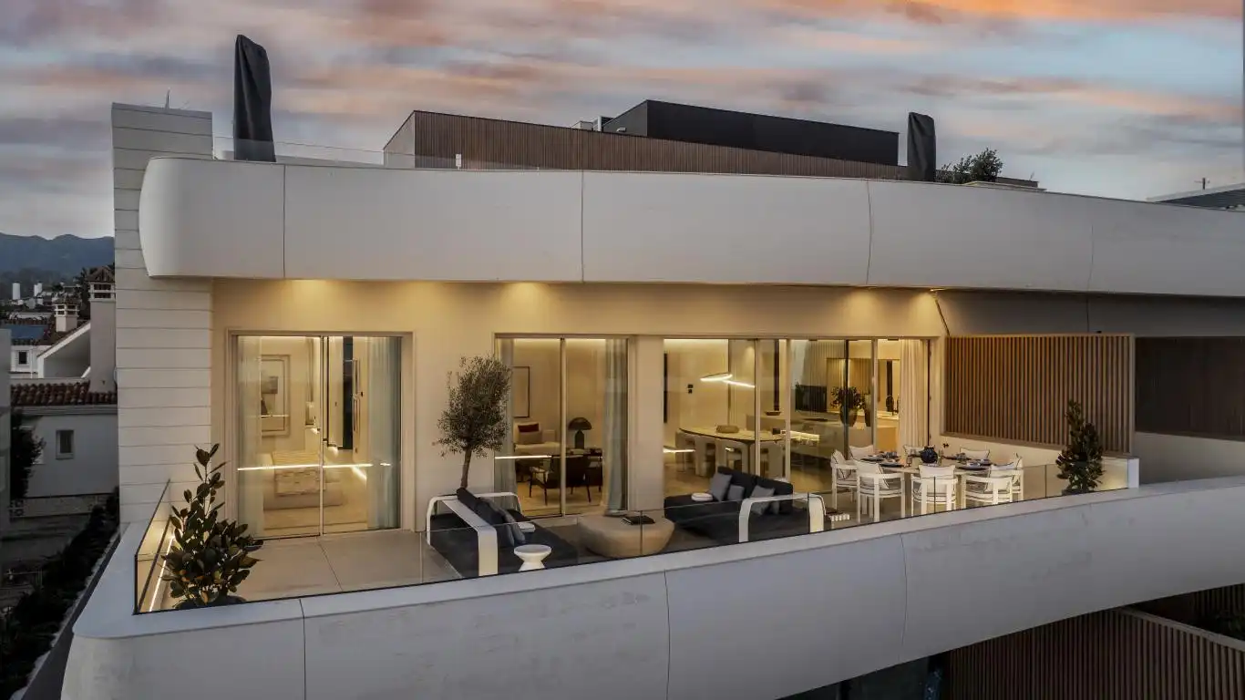 Apartment with pool for sale in Marbella Centro, imagen 4