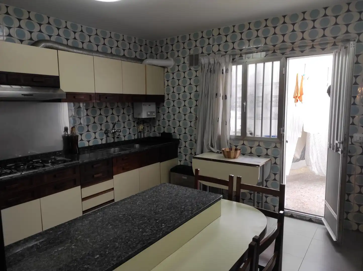 Wohnung zur Miete in Avenida LUGO, Ensanche - Sar