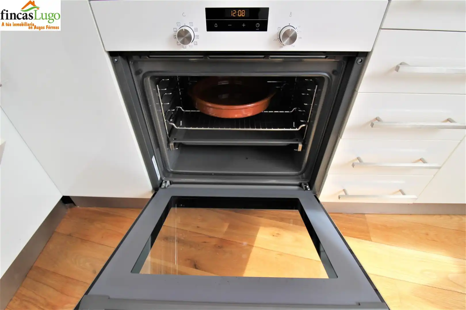 Kitchen of Study for sale in Lugo  with Heating and Furnished