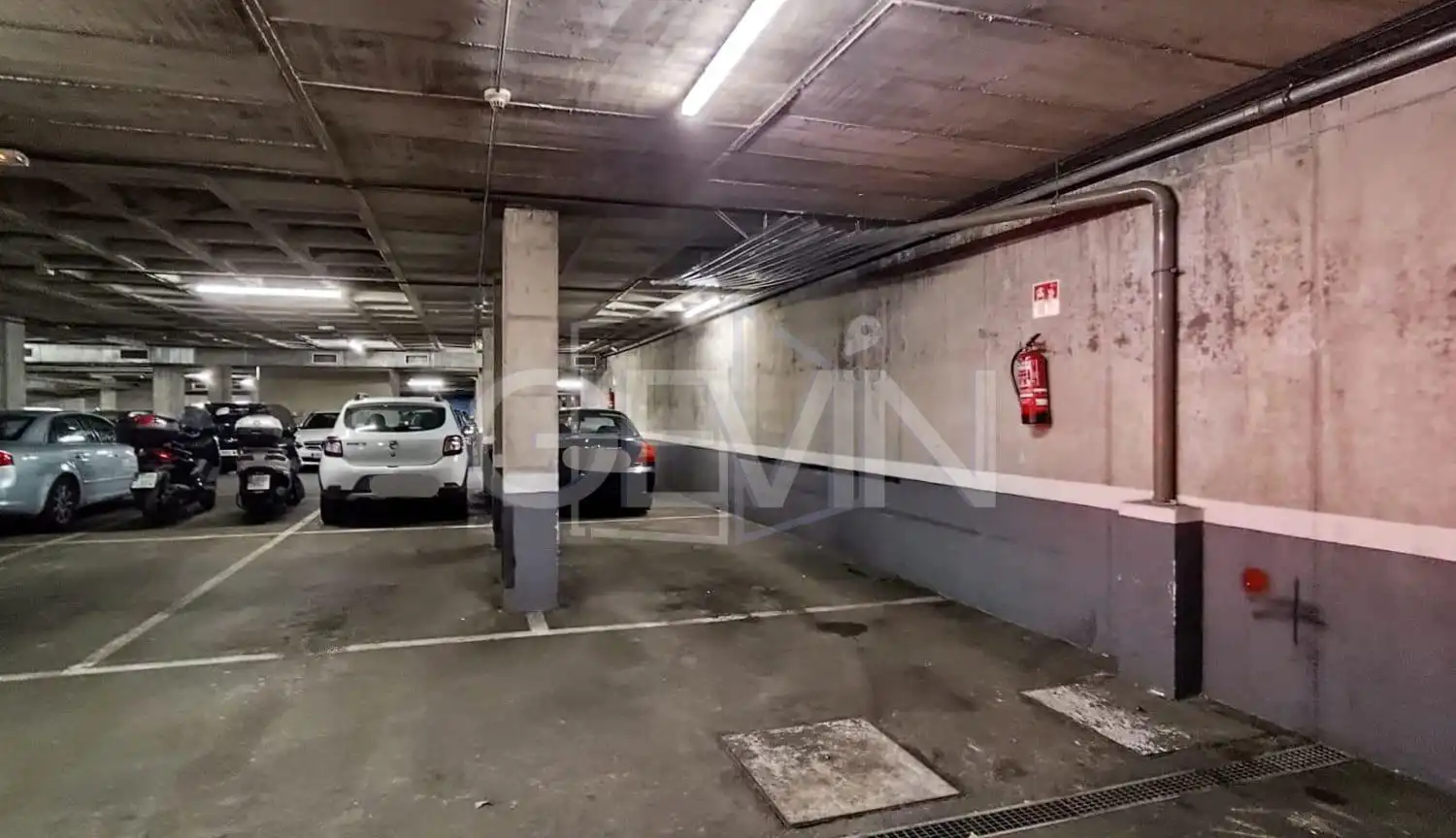 Parking de Piso en venta en Santa Perpètua de Mogoda con Aire acondicionado, Calefacción y Parquet