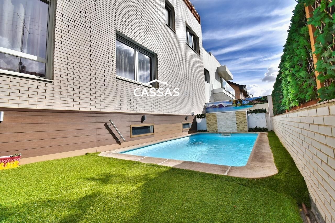 Piscina de Pis en venda en Torrejón de Ardoz amb Aire condicionat, Calefacció i Terrassa