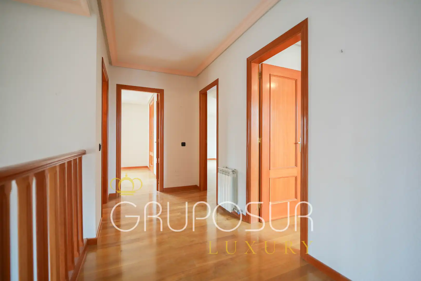 Casa adosada en venda en Laguna de Duero amb Calefacció, Jardí privat i Parquet