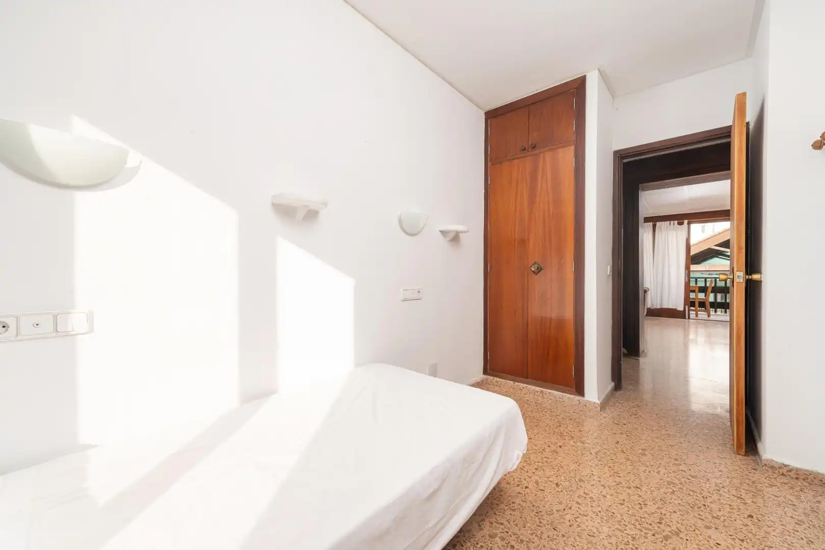 Schlafzimmer von Dachboden zum Verkauf in Alcúdia mit Möbliert und Balkon
