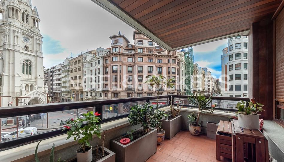 Foto 1 de Apartament en venda a Ensanche - Moyua - Diputación, Bizkaia
