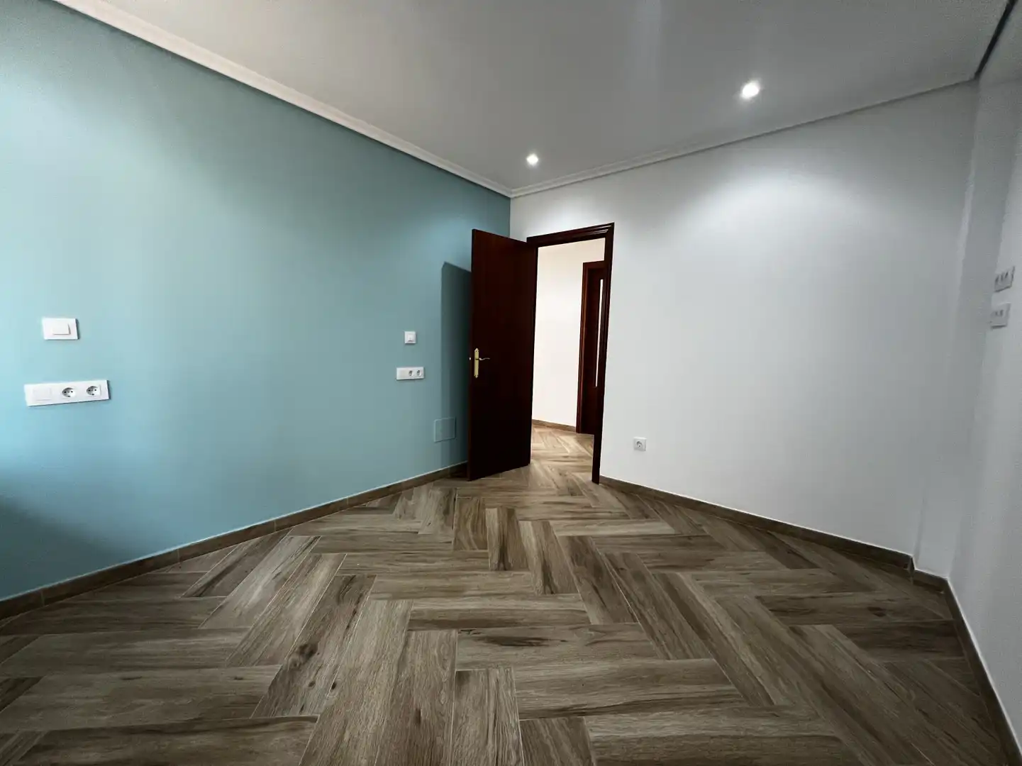 Detached homes for sale in Torrelavega   with Heating, Private garden and Parquet flooring