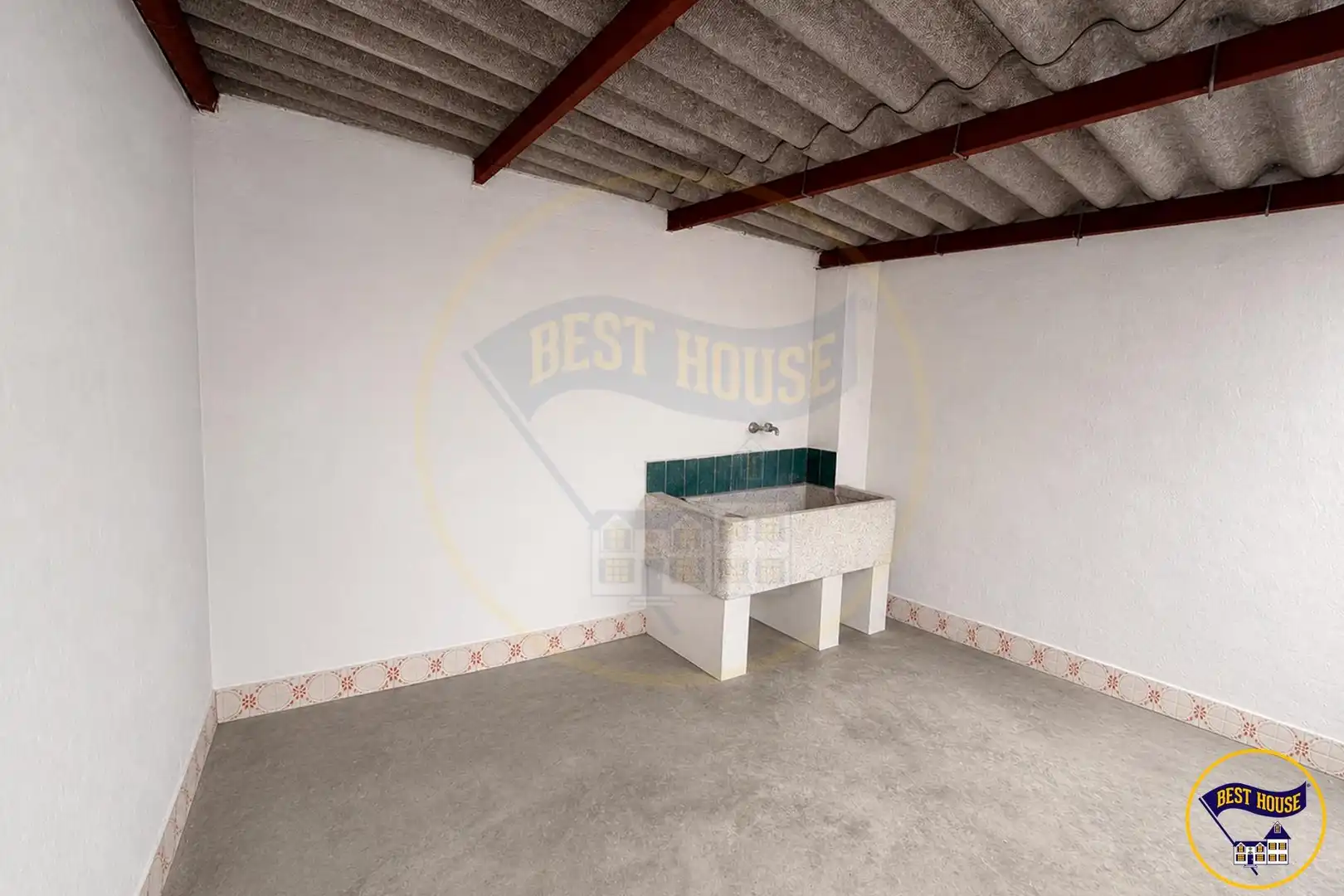 Finca rústica en venda en Mira amb Terrassa, Traster i Moblat