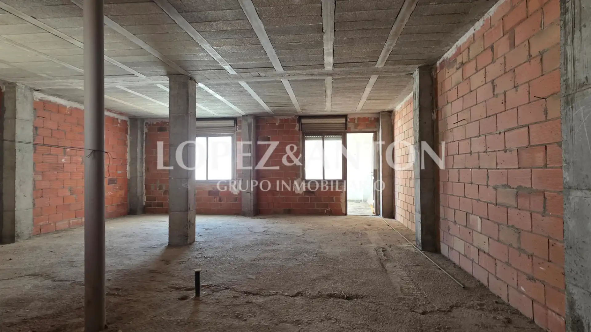 Wohnung zum Verkauf in L'Eliana mit Terrasse und Balkon