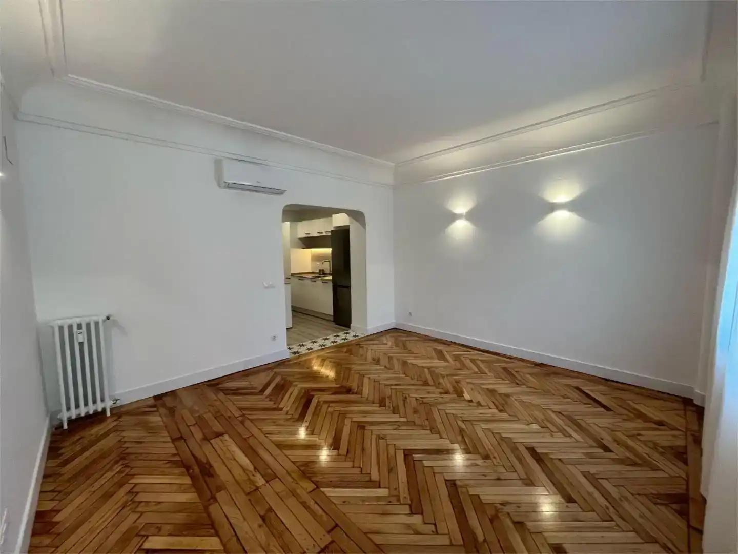 Sala d'estar de Pis de lloguer en Madrid amb Aire condicionat, Parquet i Moblat