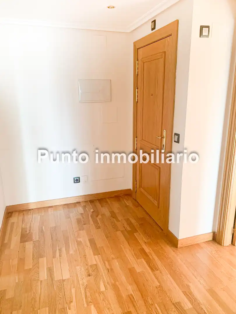 Wohnung zur Miete in Calle Santa Ana, La Flecha - Monasterio del Prado