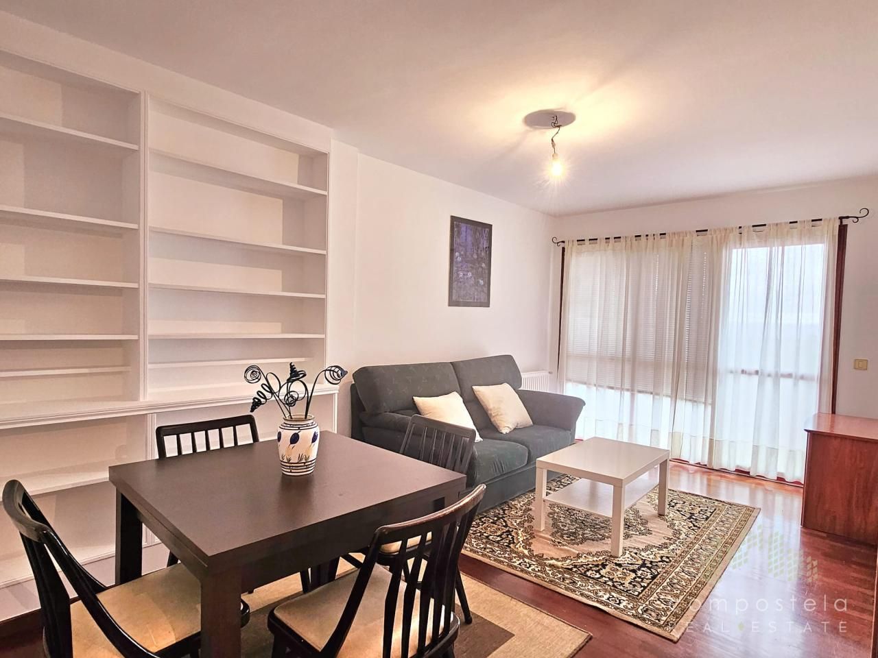 Sala d'estar de Pis de lloguer en Ames amb Calefacció, Parquet i Traster