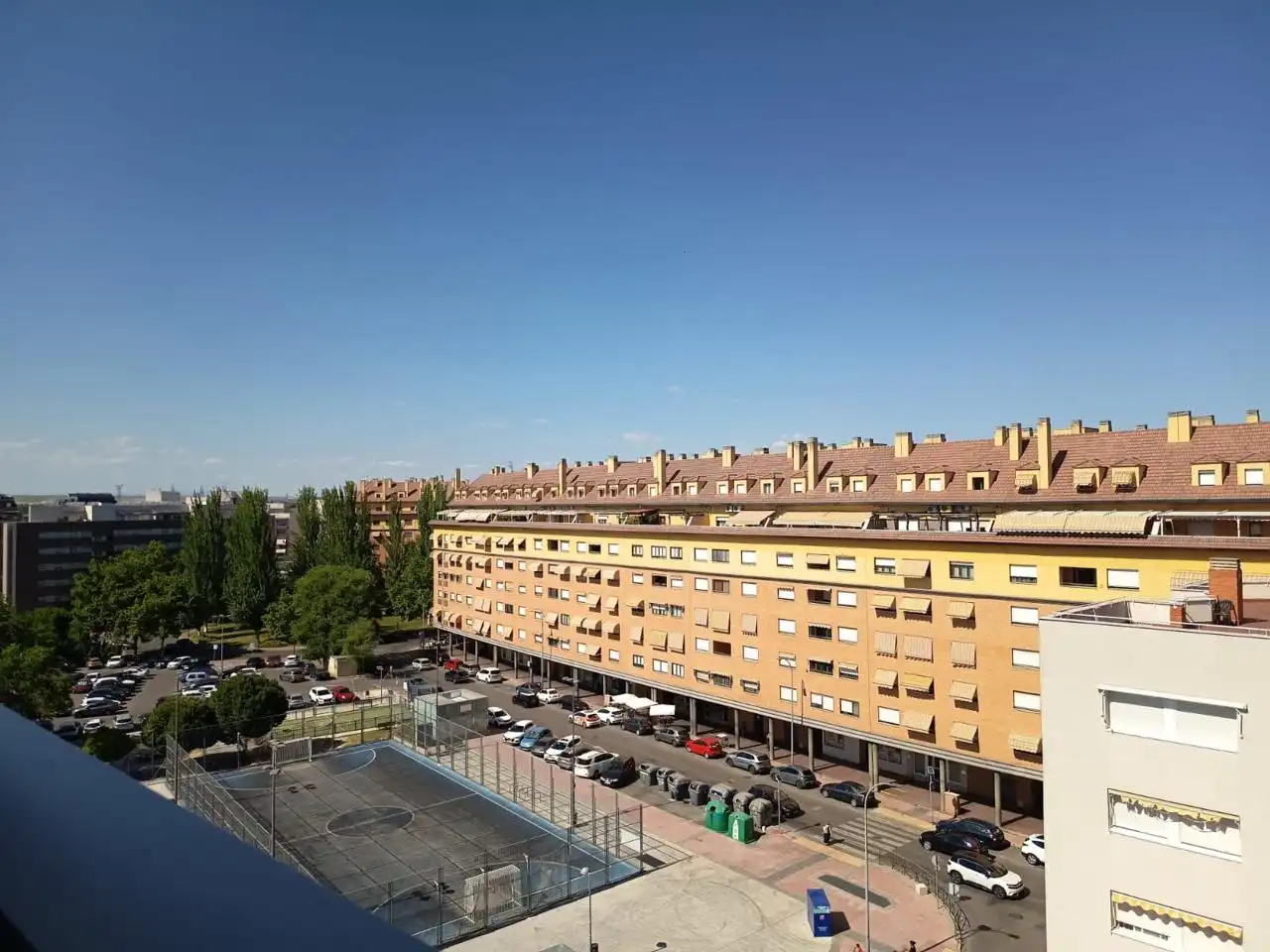 Exterior view of Duplexes for sale in Alcalá de Henares  with Air Conditioner, Heating and Terrace